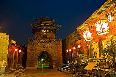 《高殿战记》第三幕剧情更新现已上线！探索全新地图迷蒙群山！